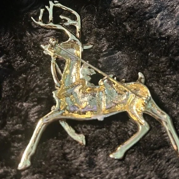 Beautiful Vintage Silver & Gold Tone Reindeer - Picture 2 of 4